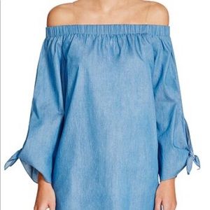 Mustard Seed
Off-the-Shoulder Chambray Top